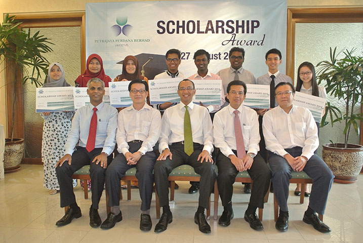 scholarship-awards